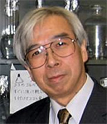 岡田名誉教授の写真
